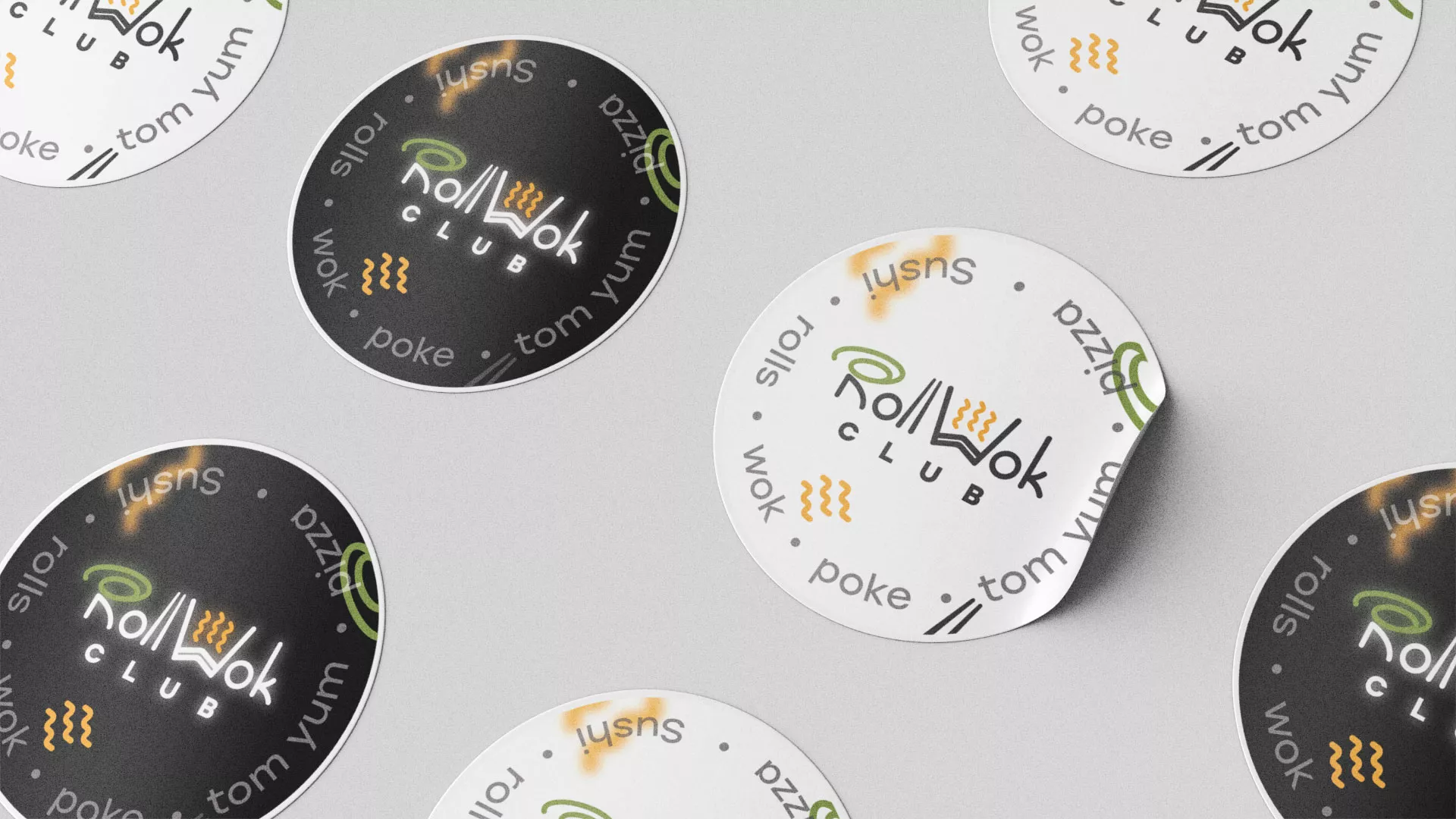 Разработка дизайна наклеек для суши-бара «Roll Wok Club» в Архангельске